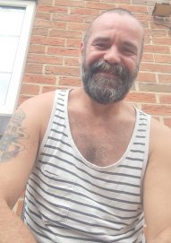 Para homens maduros/For mature men