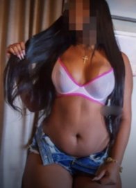 Dani colombiana envolvente desinibida