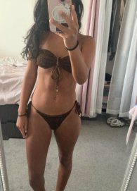 Carinhosa, educada e de maneiras impecáveis,