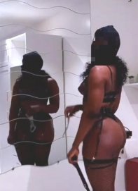 935940740 AFRICANA RECÉM CHEGADA LINDA