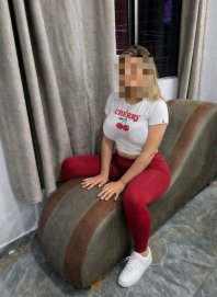 Luna peito xl loira sedutora envolvente