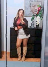 Mulher quente em promoção 